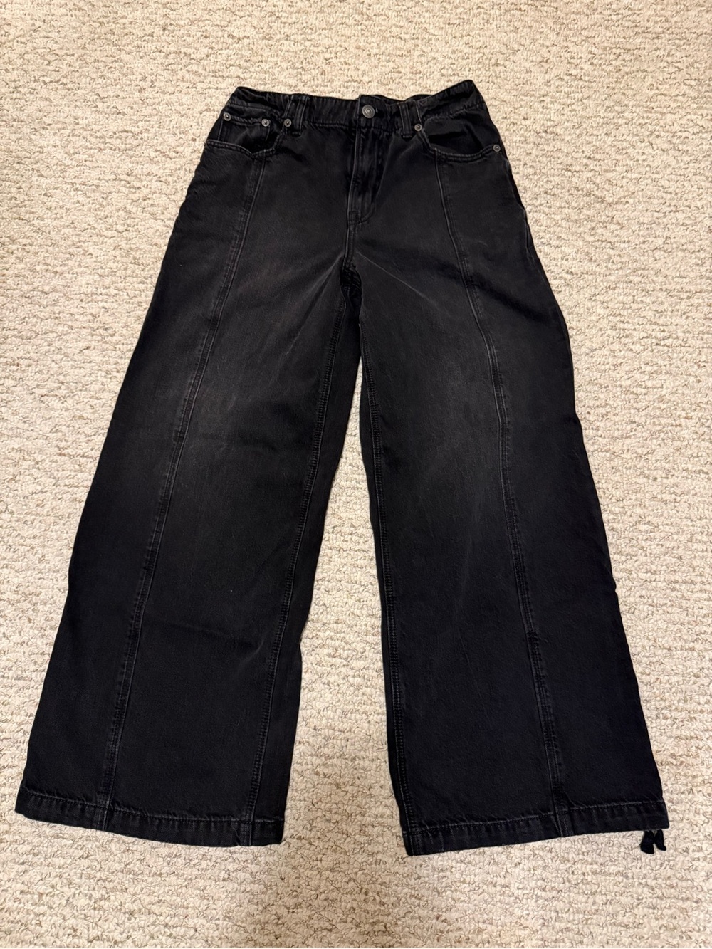 Black wide leg American eagle jeans